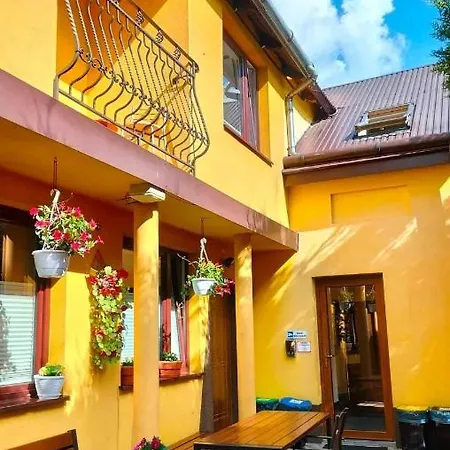 U Eli Homestay *